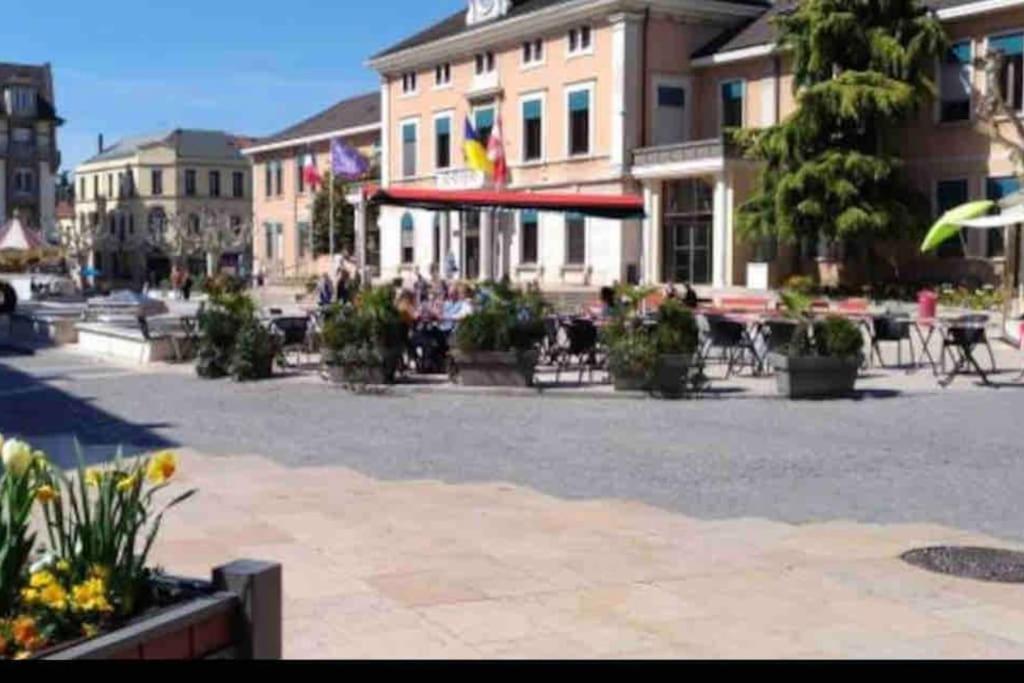 Virginia 600M De La Gare Apartment Annemasse Exterior photo
